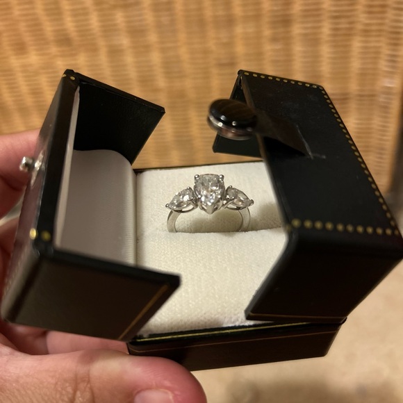 3.0 ct 14k white gold engagement ring VVS1 - Picture 8 of 10